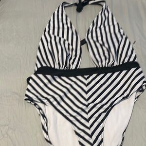 Striped plus size one piece Swimsuit